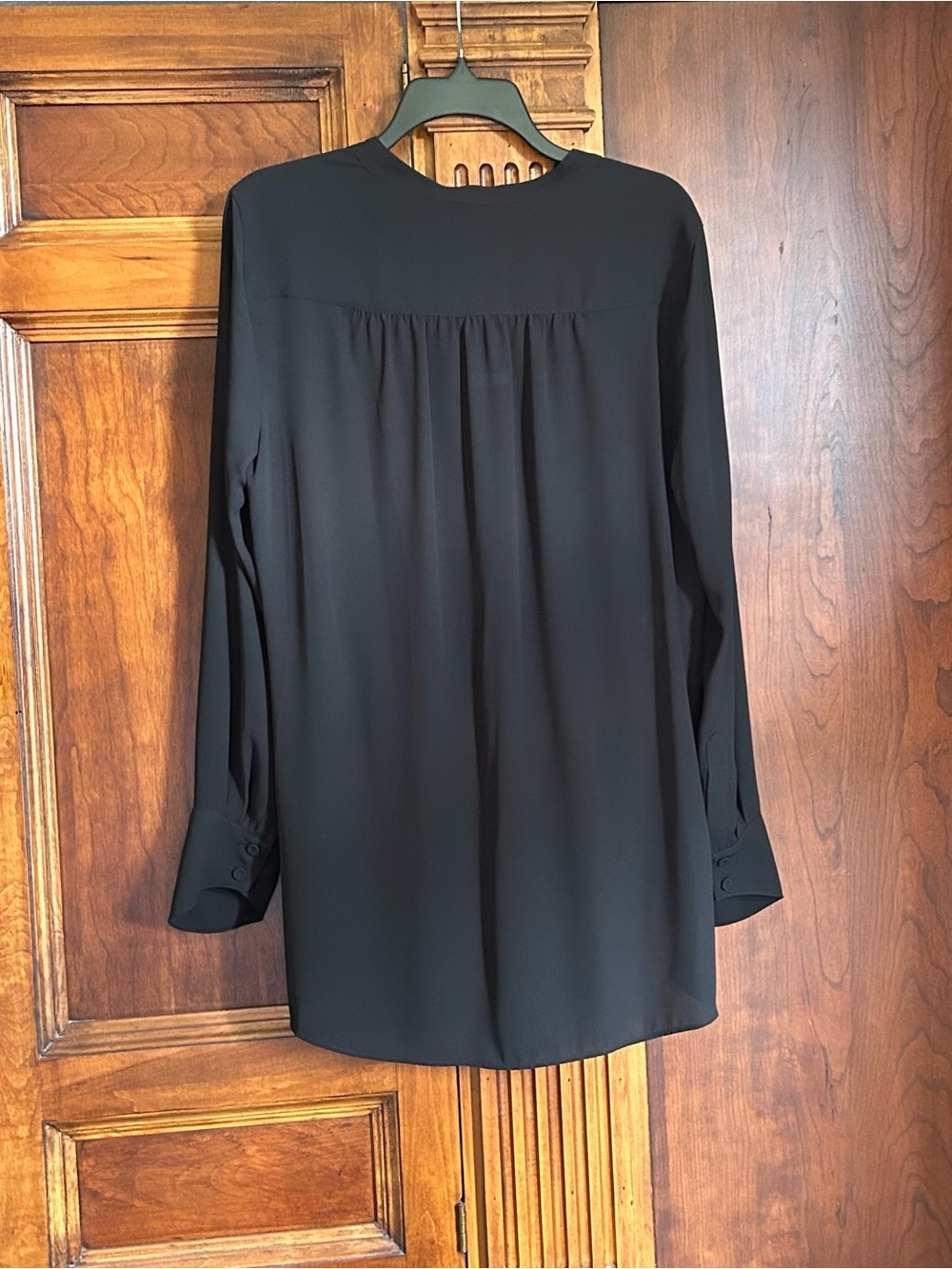 NWT BCBGMAXAZRIA Jaklyn Draped Front Blouse - Black - Size M - Picture 5 of 16